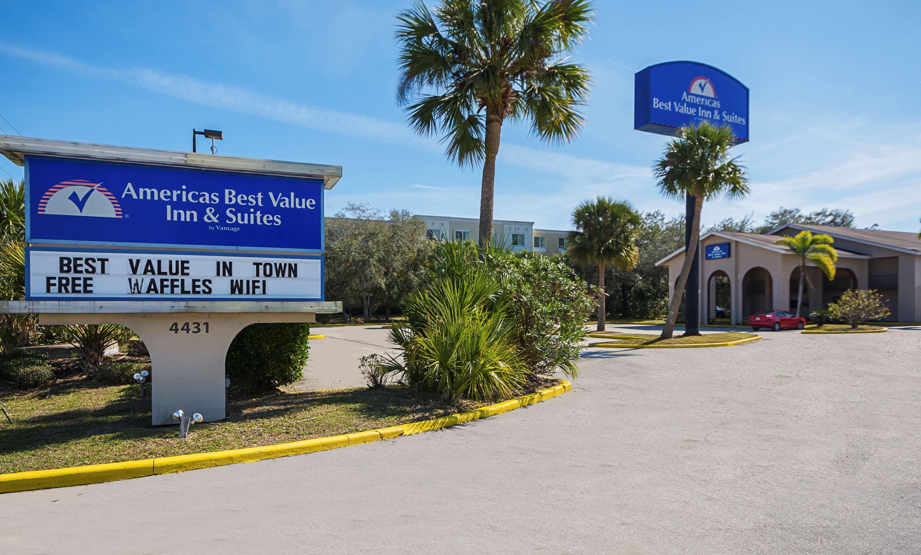 Americas Best Value Inn&Suites Melbourne Exterior foto